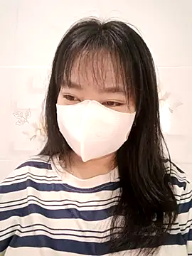 Snapshot of Xuka203 chatting on 11.14.25 Xuka203 online show from 11.14.25