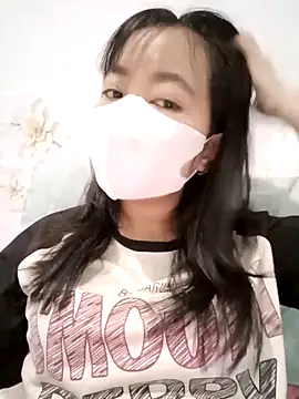 Snapshot of Xuka203 chatting on 11.16.25 Xuka203 online show from 11.16.25