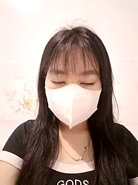 Snapshot of Xuka203 chatting on 11.19.25 Xuka203 online show from 11.19.25