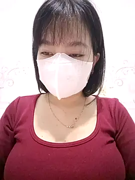 Snapshot of Xuka203 chatting on 11.21.25 Xuka203 online show from 11.21.25