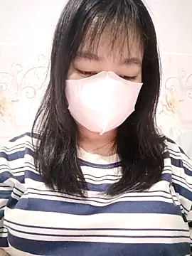 Snapshot of Xuka203 chatting on 11.22.25 Xuka203 online show from 11.22.25