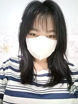 Snapshot of Xuka203 chatting on 11.23.25 Xuka203 online show from 11.23.25