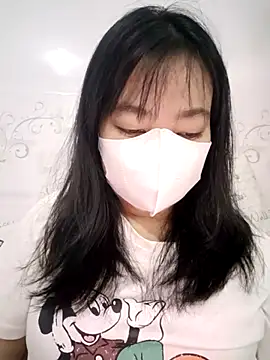 Snapshot of Xuka203 chatting on 11.28.25 Xuka203 online show from 11.28.25