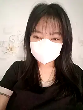 Snapshot of Xuka203 chatting on 11.30.25 Xuka203 online show from 11.30.25