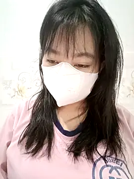 Snapshot of Xuka203 chatting on 12.01.25 Xuka203 online show from 12.01.25