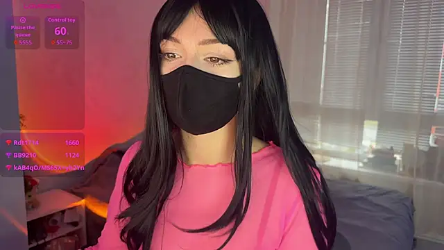  Cats eyes  online show from 10.18.25