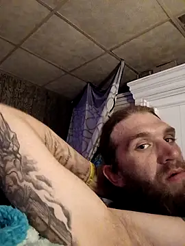 Snapshot of tmoneydick69 chatting on 10.31.25 tmoneydick69 online show from 10.31.25