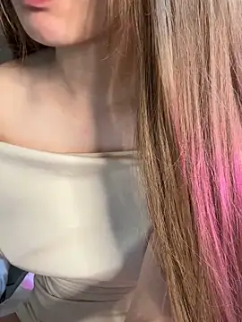 Snapshot of Beyeuuu chatting on 02.08.26 Beyeuuu online show from 02.08.26