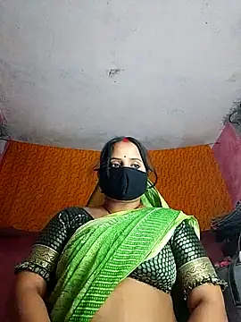 Snapshot of Cr_sonam chatting on 12.16.25 Cr sonam online show from 12.16.25