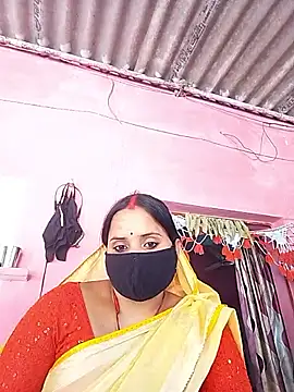 Snapshot of Cr_sonam chatting on 12.17.25 Cr sonam online show from 12.17.25