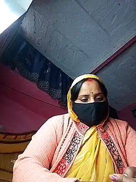 Snapshot of Cr_sonam chatting on 12.19.25 Cr sonam online show from 12.19.25