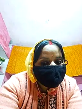 Snapshot of Cr_sonam chatting on 12.21.25 Cr sonam online show from 12.21.25