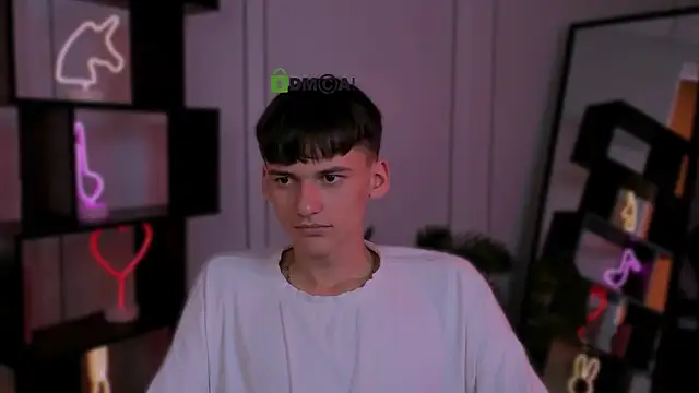 Snapshot of rico_steel chatting on 10.10.25 rico steel online show from 10.10.25