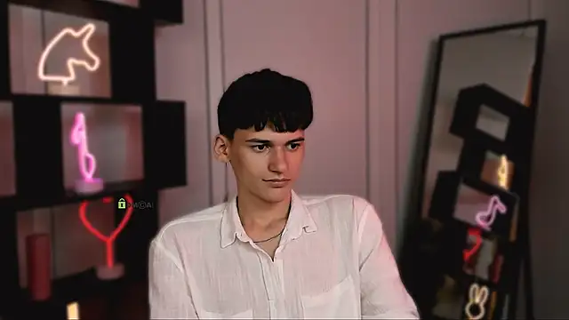 Snapshot of rico_steel chatting on 10.14.25 rico steel online show from 10.14.25