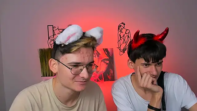 Snapshot of rico_steel chatting on 11.04.25 rico steel online show from 11.04.25