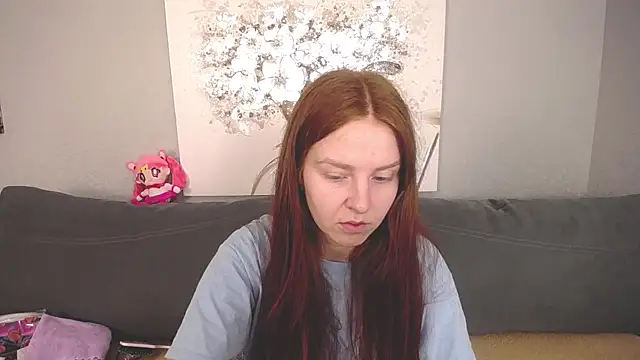 Snapshot of Evarey_ chatting on 10.09.25 Evarey online show from 10.09.25