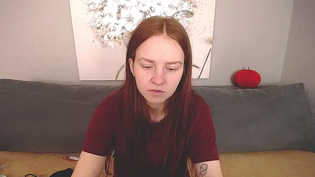 Snapshot of Evarey_ chatting on 10.23.25 Evarey online show from 10.23.25