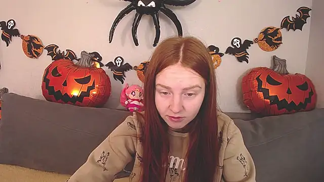 Snapshot of Evarey_ chatting on 11.01.25 Evarey online show from 11.01.25