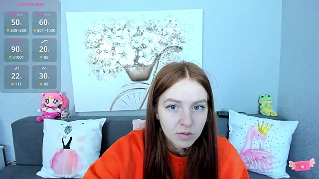 Snapshot of Evarey_ chatting on 11.10.25 Evarey online show from 11.10.25