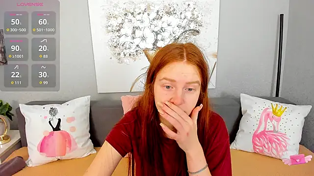 Snapshot of Evarey_ chatting on 11.15.25 Evarey online show from 11.15.25