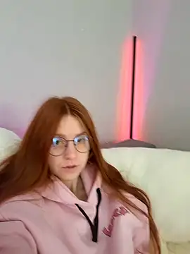 Snapshot of Evarey_ chatting on 02.10.26 Evarey online show from 02.10.26