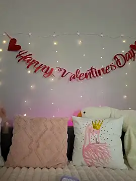 Snapshot of Evarey_ chatting on 02.19.26 Evarey online show from 02.19.26