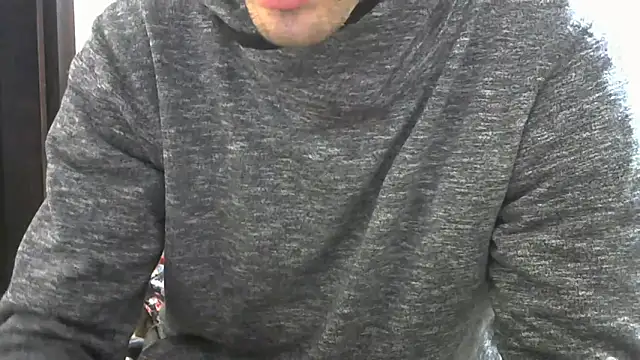 Snapshot of MakabulaAndrey chatting on 10.10.25 MakabulaAndrey online show from 10.10.25