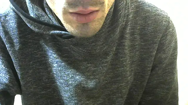 Snapshot of MakabulaAndrey chatting on 10.20.25 MakabulaAndrey online show from 10.20.25