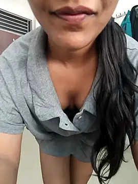 anshika0124 online show from 11.27.25