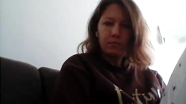 Snapshot of Karivane chatting on 03.26.26 Karivane online show from 03.26.26