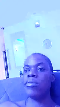 Snapshot of GlobeTrottieHottie1 chatting on 10.12.25 GlobeTrottieHottie1 online show from 10.12.25