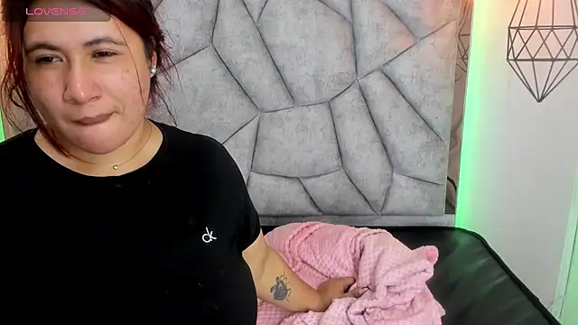 Addyy 02 online show from 08.04.26