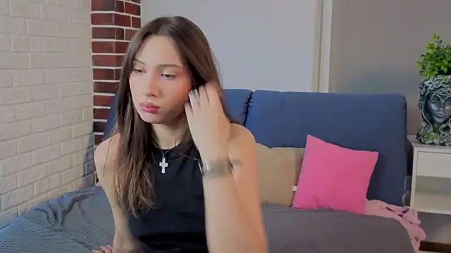 MissyHuf online show from 10.18.25