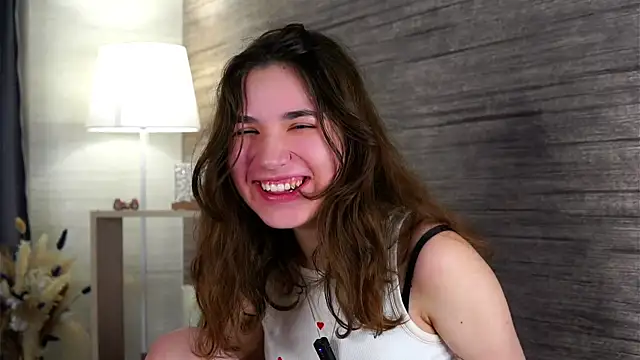 Snapshot of AmmieGerber chatting on 10.16.25 AmmieGerber online show from 10.16.25