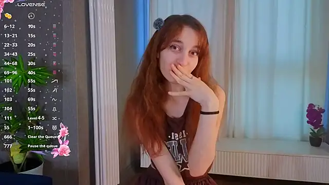 Snapshot of kitsun_ne chatting on 02.27.26 kitsun ne online show from 02.27.26