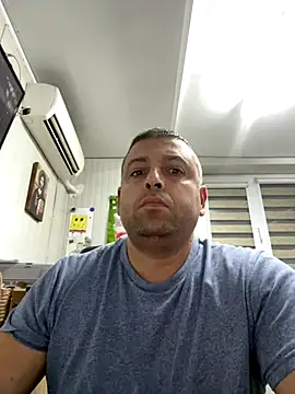 Snapshot of crazy88p chatting on 10.13.25 crazy88p online show from 10.13.25