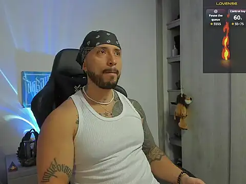 Dave-Max01 online show from 10.10.25