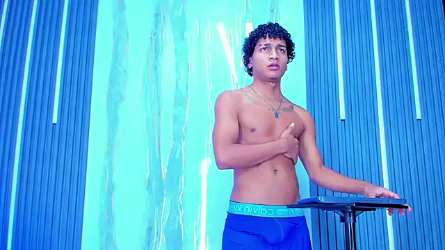 Snapshot of _Gods_of_Olympus_ chatting on 10.08.25 Gods of Olympus online show from 10.08.25