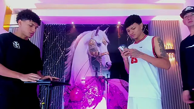 Snapshot of _Gods_of_Olympus_ chatting on 12.05.25 Gods of Olympus online show from 12.05.25