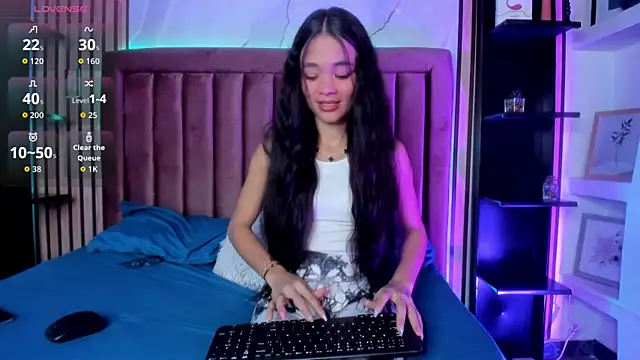 Isis Blaze online show from 05.02.26