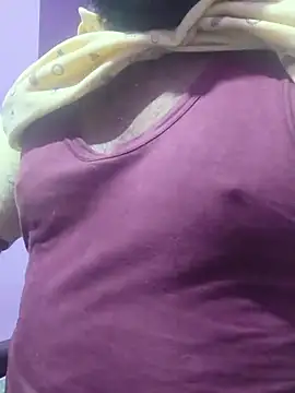 Snapshot of Y0ur_Slave chatting on 01.12.26 Y0ur Slave online show from 01.12.26