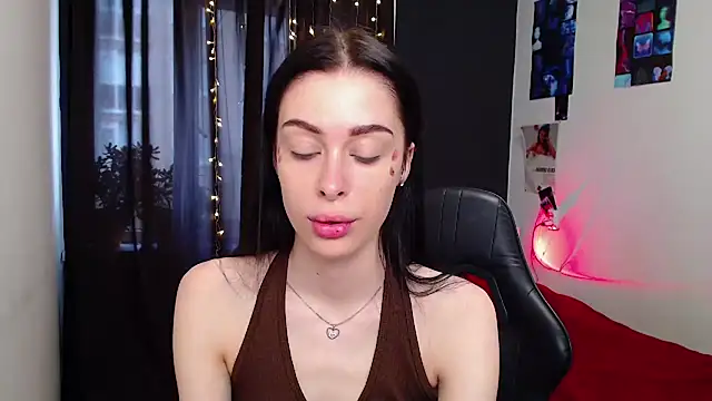 Snapshot of ariel_is_on_vacation chatting on 10.14.25 ariel is on vacation online show from 10.14.25