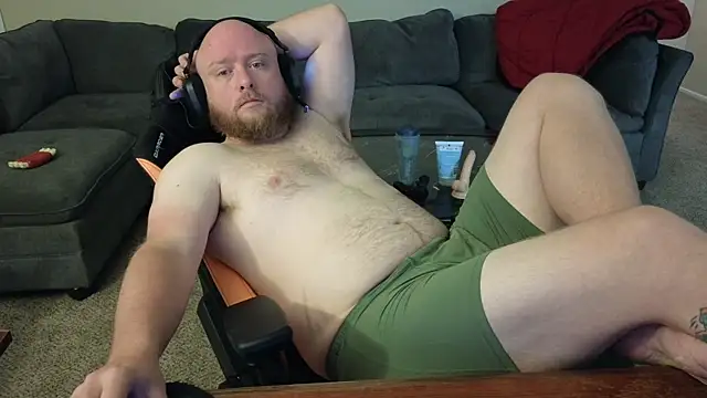 Snapshot of theballboy1 chatting on 10.19.25 theballboy1 online show from 10.19.25