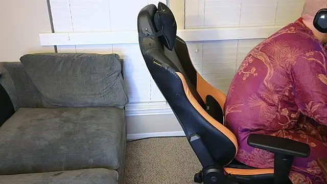 theballboy1 online show from 04.18.26