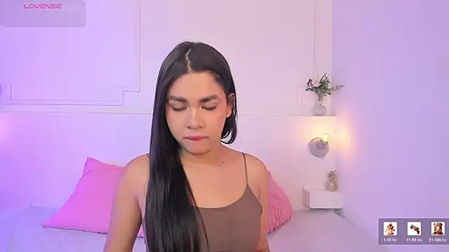 TianaGlow44 online show from 02.17.26