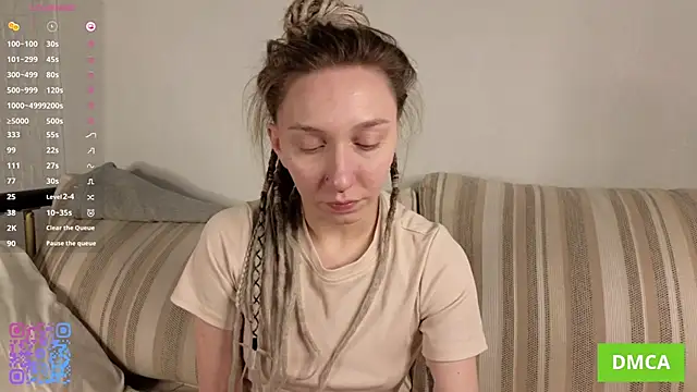 Snapshot of JohnetteConstine chatting on 10.28.25 JohnetteConstine online show from 10.28.25