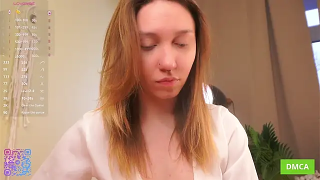 Snapshot of JohnetteConstine chatting on 11.04.25 JohnetteConstine online show from 11.04.25