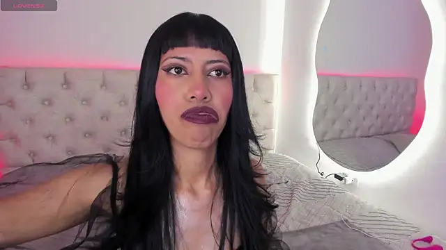 Snapshot of Nina_fox_0691 chatting on 11.13.25 Nina fox 0691 online show from 11.13.25