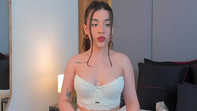 AryBlair online show from 11.15.25