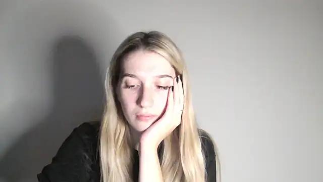 Lucyreeel  online show from 10.13.25